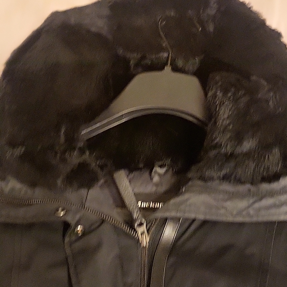 🔴SOLD🔴Mackage Coat with Fur - Picture 4 of 13